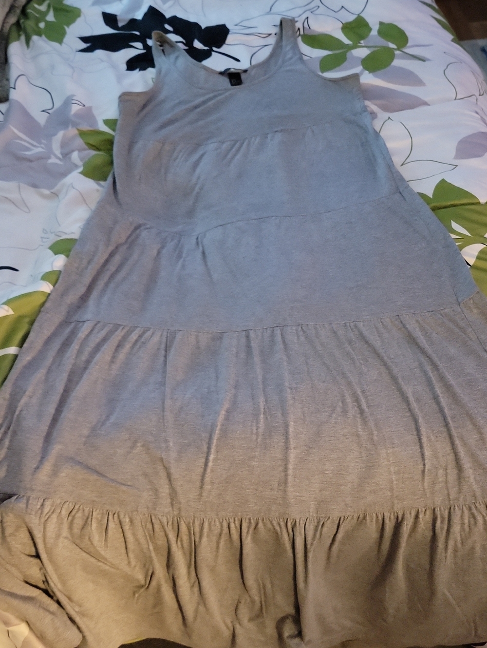 H&M Light Gray Sleeveless Tiered Maxi Dress